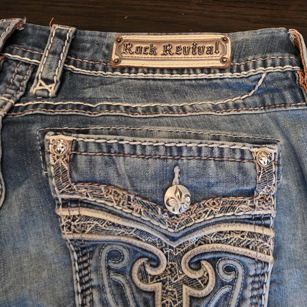 Rock Revival Women's Light Blue Denim Bermuda Shorts - Picture 3 of 8